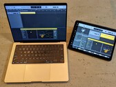 La funcionalidad de la Touch Bar vive en el nuevo MacBook Pro a través de Sidecar. (Imagen: Notebookcheck)