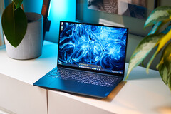 Lenovo Yoga Pro 9i: Nuevos portátiles prosumer premium con pantallas miniLED y GeForce RTX 4070