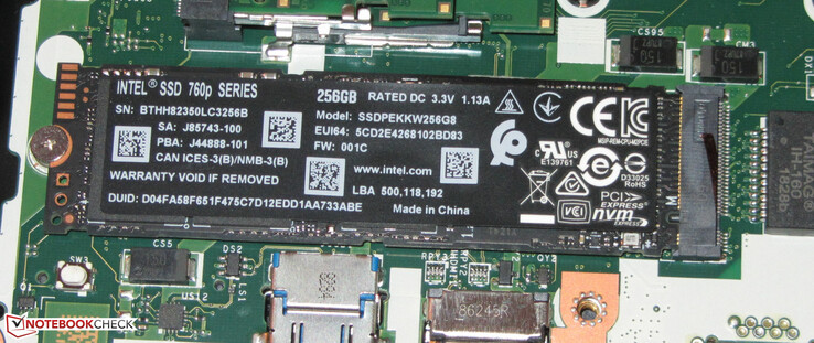 Una unidad SSD sirve como unidad del sistema.
