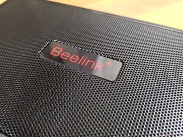 El logotipo de Beelink parece cambiar siempre según el modelo de mini PC. Aquí es rojo en lugar del amarillo o blanco habitual