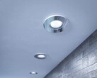 El foco empotrable para cuarto de baño Philips Hue Adore está ahora disponible en blanco, uniéndose a la versión original plateada (en la imagen). (Fuente de la imagen: Philips)