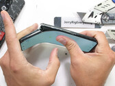 OnePlus afirma que no hay problemas con la integridad estructural del OnePlus 10T. (Fuente de la imagen: JerryRigEverything)