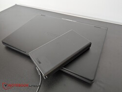 La fuente de alimentación de 300 vatios de Lenovo