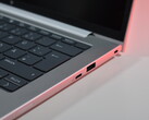 La parte derecha del HP EliteBook 8 G1a 14 (fuente de la imagen: Benjamin Herzig)