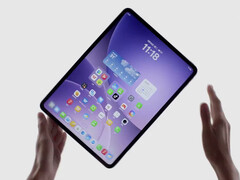 El Oppo Pad 5 tiene unos biseles de pantalla relativamente delgados en todos los lados. (Fuente de la imagen: Oppo) 