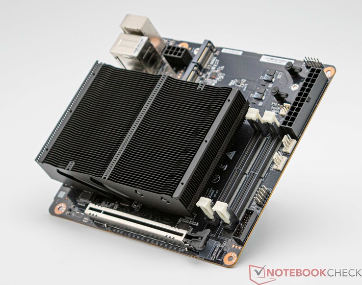 Minisforo BD795i SE