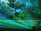 Las luces proyectoras navideñas de Govee parecen similares a las luces proyectoras láser para exteriores (en la imagen). (Fuente de la imagen: Govee)