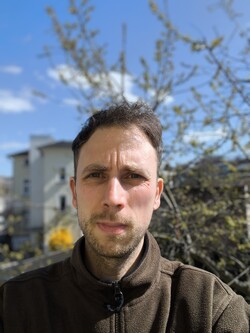 Selfie con la cámara frontal de 20 MP