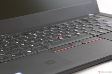 Trackpad más corto y suave que el del T470