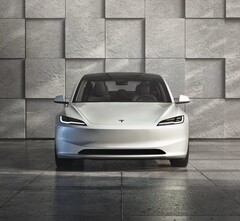 El Tesla Model 3 eléctrico (Fuente de la imagen: Tesla)