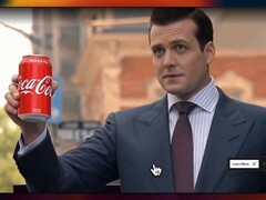 Gabriel Macht como Harvey Specter sosteniendo una lata de Coca-Cola en una escena utilizada para demostrar la colocación de productos generada por IA de Halftime (Fuente de la imagen: @xai vía X, antes Twitter)