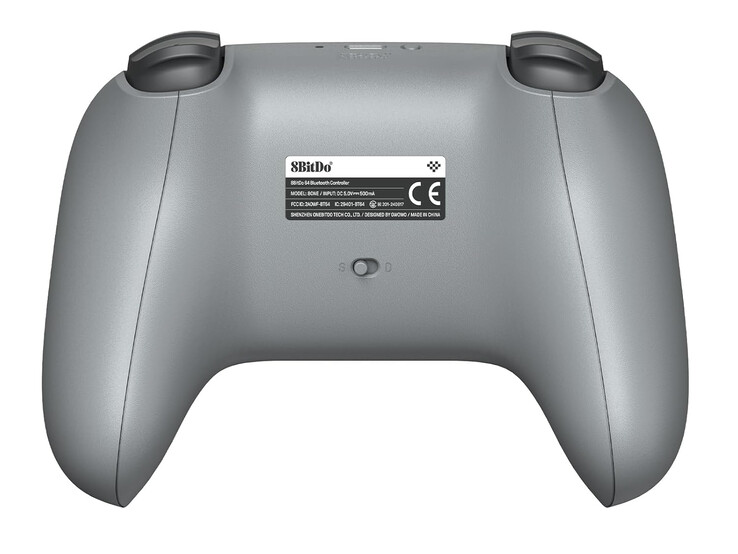 El 8BitDo 64 Classic Gris también cuenta con una batería recargable de 500 mAh. (Fuente de la imagen: 8BitDo)