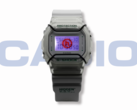 El reloj Casio G-Shock x Hidden NY DW5600HDN257 (en la imagen) tiene un logotipo personalizado que se ilumina en naranja a través de la retroiluminación LED. (Fuente de la imagen: Casio)