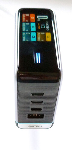 Vista de la parte superior y de los laterales delanteros.