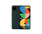 El iPhone 18 Pro podría lanzarse con un agujero perforado a la izquierda como el Pixel 5a de 2021. (Fuente de la imagen: Google)
