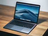 Apple Los modelos de la próxima generación de MacBook Pro podrían tener pantallas más altas para acompañar a sus nuevos SoC. (Fuente de la imagen: Howard Bouchevereau)
