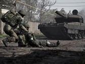 WARDOGS combina batallas a gran escala con vehículos, entornos destructibles y construcción de bases.