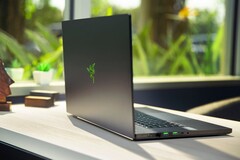 Después de probar más de dos docenas de portátiles para juegos con la GeForce RTX 2070 Max-Q, el 2020 Razer Blade Pro 17 resulta ser el más rápido de todos ellos (Fuente de la imagen: Razer)