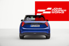 El nuevo Mini Cooper SE se lanzará finalmente como versión John Cooper Works, que promete más prestaciones, diversión y cambios de estilo. (Fuente de la imagen: Mini - editado)