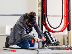 Los Supercargadores prefabricados permiten una instalación más rápida. (Fuente de la imagen: Tesla)