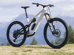 La Canyon Spectral:ON CF 9 es bastante ligera y ofrece una gran potencia de tracción