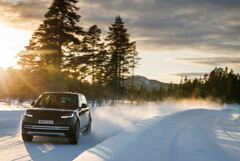 El nuevo Range Rover Eléctrico sometido a pruebas de invierno a -4°C en Suecia. (Fuente de la imagen: Land Rover)