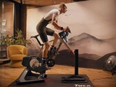 El Tacx Alpine permite a los usuarios simular ascensos y descensos. (Fuente de la imagen: Garmin)