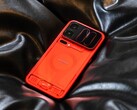El Xiaomi 18 Pro (Max) global no estará disponible en una edición roja transparente en Europa, aunque sí puedes esperar otro tipo de rojo.