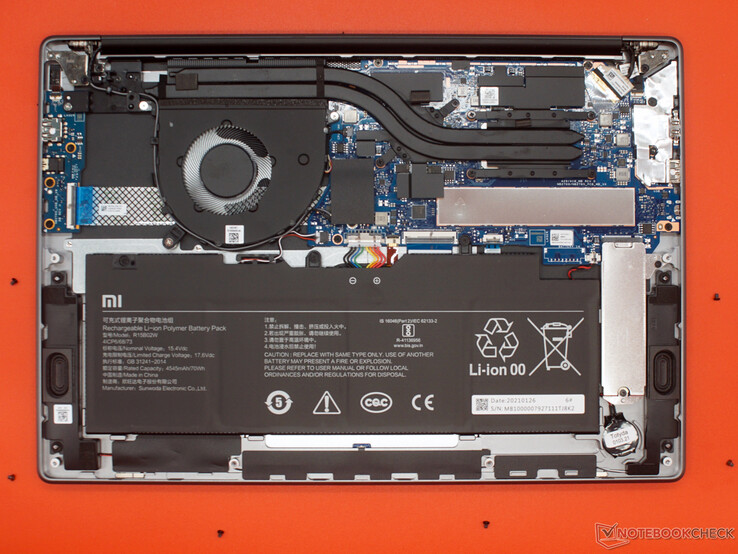 El interior del Xiaomi RedmiBook Pro 15