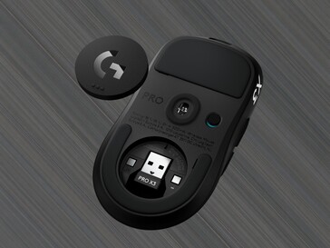 Imagen de la parte inferior del ratón para videojuegos Logitech G Pro X3 Superstrike