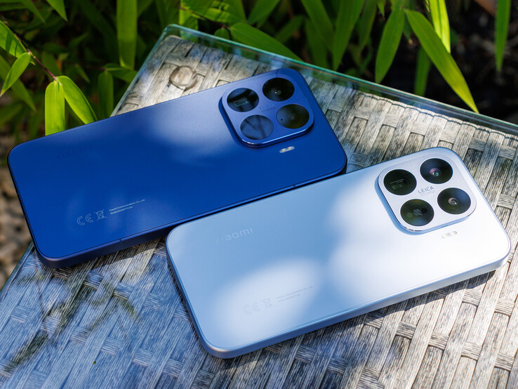Xiaomi 17T Pro (arriba) y Xiaomi 17T