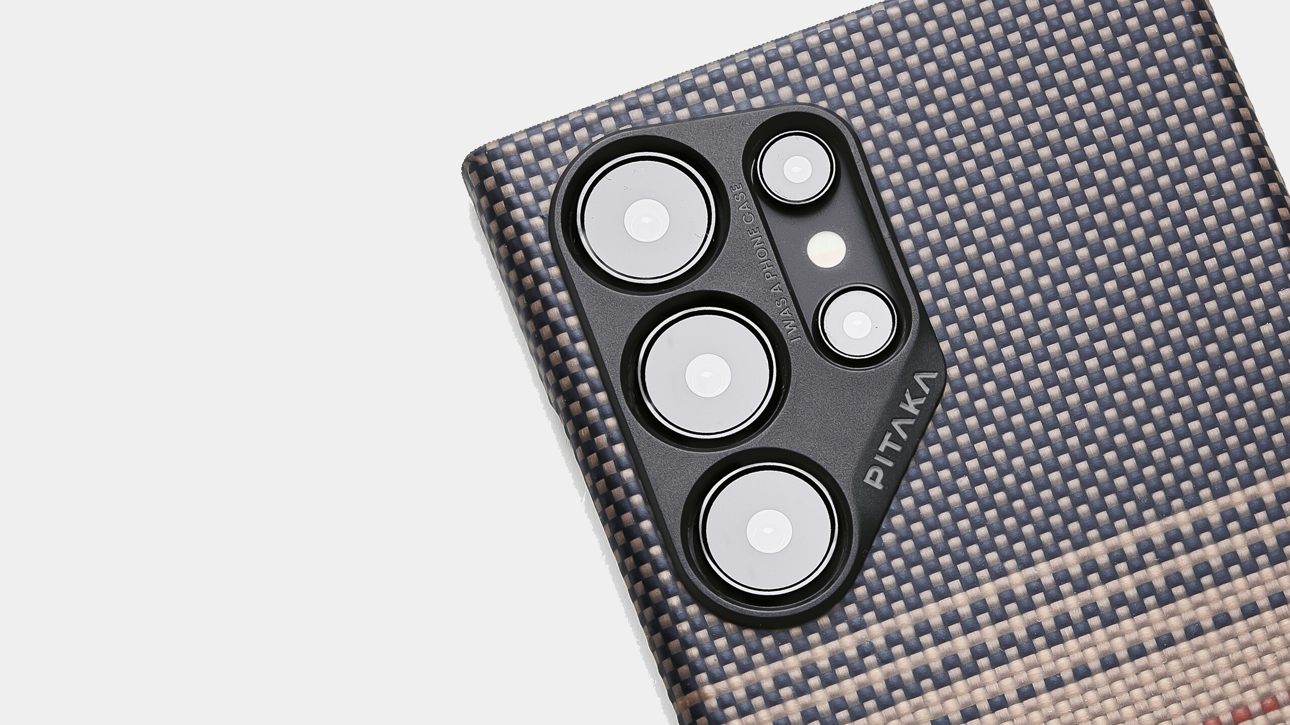 Se lanza la serie Wallet MagEZ Case 4, promocionada como las fundas Kevlar  para Samsung Galaxy S24 más delgadas y livianas. -  News