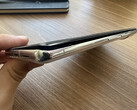 Muchos usuarios de Pixel 7 y Pixel 7 Pro han informado del problema de hinchazón de la batería. En la imagen: foto de uno de los usuarios afectados. (Fuente de la imagen: Foro de soporte de Google)
