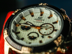 La línea Casio Edifice nació en el año 2000 y se ha convertido en una de las 3 principales del fabricante japonés de relojes. En la imagen - Un modelo Casio Edifice. (Fuente de la imagen: Samer Daboul en Pexels)