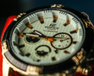 La línea Casio Edifice nació en el año 2000 y se ha convertido en una de las 3 principales del fabricante japonés de relojes. En la imagen - Un modelo Casio Edifice. (Fuente de la imagen: Samer Daboul en Pexels)