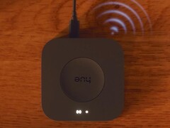 Philips Hue ha lanzado un nuevo proceso de migración multi-Bridge para el Hue Bridge Pro (en la imagen). (Fuente de la imagen: Philips Hue)