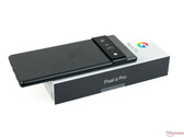 El Pixel 6 Pro sufre de tiempos de ejecución mediocres incluso con una capacidad de 5000 mAh. (Fuente de la imagen: NotebookCheck)