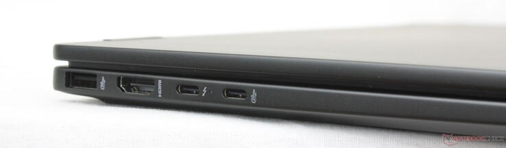 Izquierda: USB-A (10 Gbps), HDMI 2.1, USB-C Thunderbolt 4 c/ DisplayPort + Power Delivery, USB-C (10 Gbps) c/ DisplayPort + Power Delivery