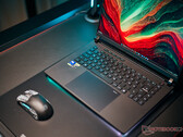El portátil RTX 5090 y mini LED dentro de un portátil para juegos - Análisis del Asus ROG Strix SCAR 16 2025