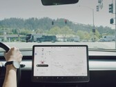 Gran parte de la ventaja competitiva de Tesla procede de sus avanzadas funciones de conducción automatizada. (Fuente de la imagen: Tesla)