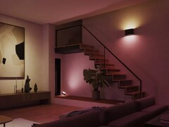 La Philips Hue Dymera tiene fuentes de luz LED controlables de forma independiente en la parte superior e inferior. (Fuente de la imagen: Philips Hue)