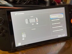 El Joy-Con 2 izquierdo aparece como separado incluso cuando está conectado a la consola portátil Switch 2. (Fuente de la imagen: IcyBoi23 en Reddit)