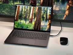 La controvertida muesca del MacBook Pro podría ser pronto cosa del pasado (Fuente de la imagen: Notebookcheck)