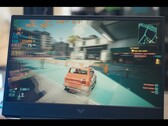 Jugabilidad de Cyberpunk 2077 en HP Victus con GPU RTX 5050 a 1080p con ajustes medios (Fuente de la imagen: Dawid Does Tech Stuff/YouTube)