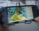 El GPD Win 5 parece un GPD Win 4 sobredimensionado con los botones reposicionados. (Fuente de la imagen: GPD)