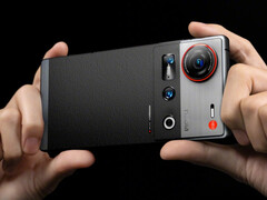 El Nubia Z80 Ultra debería contener varias mejoras con respecto al actual Nubia Z70S Ultra, en la imagen. (Fuente de la imagen: Nubia)