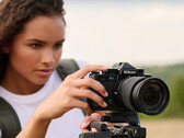 La cámara Zf de Nikon debería resultar una cámara muy capaz tanto para los creadores de vídeo como para los fotógrafos. (Fuente de la imagen: Nikon)