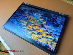 El ThinkPad X13 2 en 1 Gen 5 es un buen portátil convertible compatible con stylus