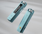 El reproductor MP3 portátil de audio de alta resolución Fiio Snowsky Echo está disponible en color azul cielo.