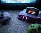 Una foto del ModRetro M64 con sus mandos